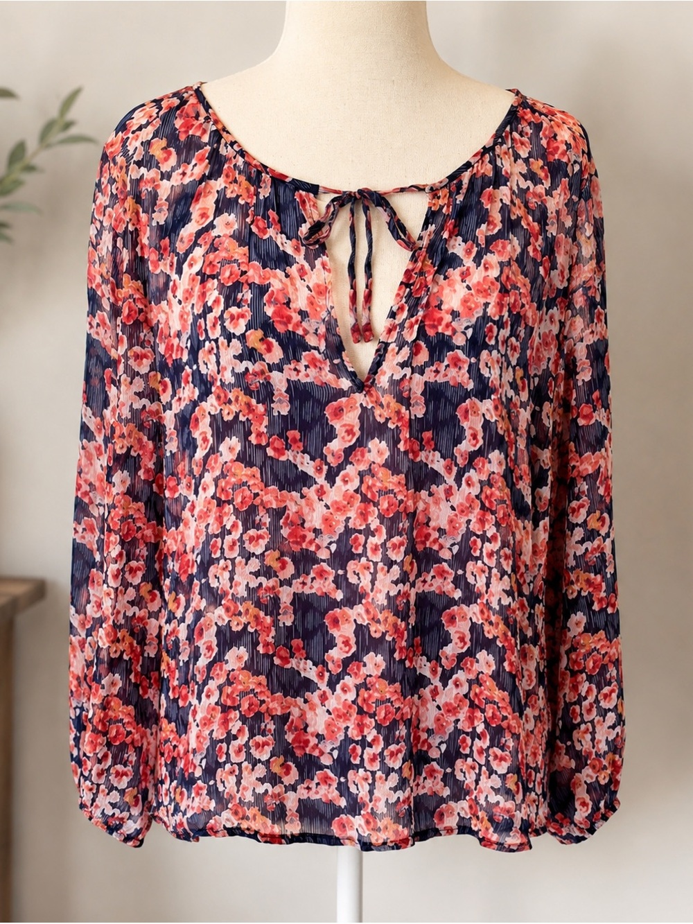Joie EUC Rochan Floral 100% Silk Blouse Navy Coral Pink Size L